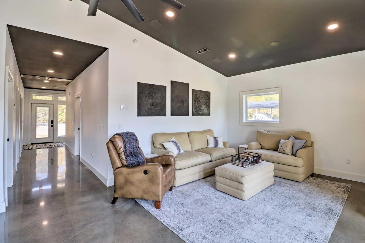 Modern Norfork House With Patio On White River! 外观 照片